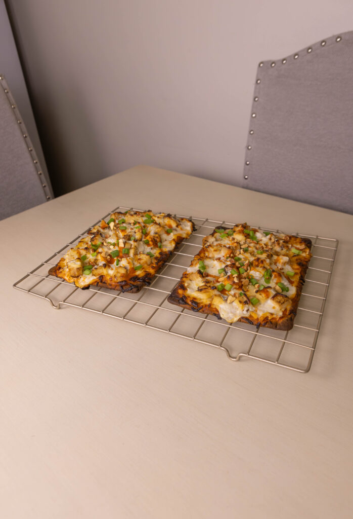 Buffalo Chicken Flatbread FF4A1819 Enhanced NR